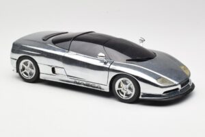 BMW Nazca M12 Chrome Silver Revell 1:18 08916 Metāls — attēls 6 no 8