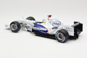 BMW Sauber F1.06 #16 N. Heidfeld Launch Version 2006 Minichamps 1:18 80430413183 Metāls — attēls 5 no 6
