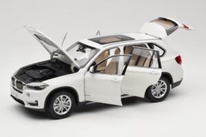 BMW X5 E70 Alpine White Paragon 1:18 PA-97073 Metāls — attēls 2 no 8