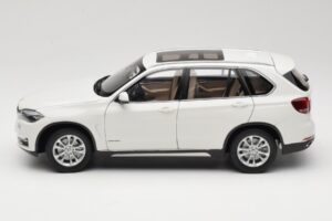 BMW X5 E70 Alpine White Paragon 1:18 PA-97073 Metāls — attēls 4 no 8