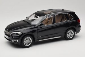BMW X5 E70 Sapphire Black Paragon 1:18 PA-97071 Metāls