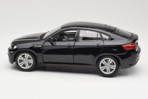 BMW X6 M E71 Melns Bburago 1:18 18-12081 Metāls — attēls 4 no 8
