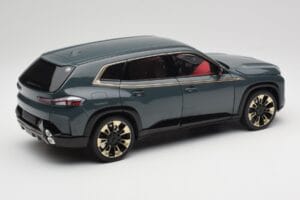 BMW XM G09 Isle of Man Green Minichamps 1:18 110023300 Metāls — attēls 3 no 8