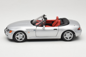 BMW Z3 Kabriolets Sudrabs UT Models 1:18 20402 Metāls — attēls 4 no 8