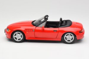 BMW Z3 E36/7 Kabriolets Sarkans UT Models 1:18 180024330 Metāls — attēls 4 no 8