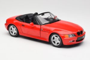 BMW Z3 E36/7 Kabriolets Sarkans UT Models 1:18 180024330 Metāls — attēls 6 no 8