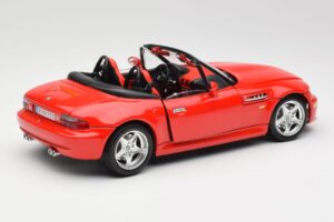 BMW Z3 E36/7 Roadster Sarkans Bburago 1:18 3349 Metāls — attēls 3 no 8