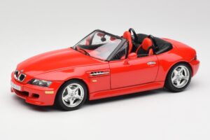 BMW Z3 E36/7 Roadster Sarkans Bburago 1:18 3349 Metāls