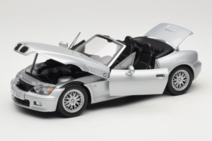 BMW Z3 Roadster 1.8 Sudrabs Dīlera Izdevums UT Models 1:18 80439411712 Metāls — attēls 2 no 8