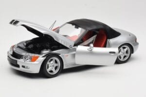 BMW Z3 Roadster 1.8 Sudrabs UT Models 1:18 20404 Metāls — attēls 2 no 8