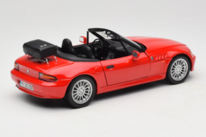 BMW Z3 Roadster 1.9 Sarkans Dīlera Izdevums UT Models 1:18 80439423068 Metāls — attēls 3 no 8