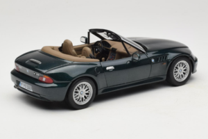 BMW Z3 Roadster 2.8 Tumšzaļš Dīlera Izdevums UT Models 1:18 80439411713 Metāls — attēls 3 no 8