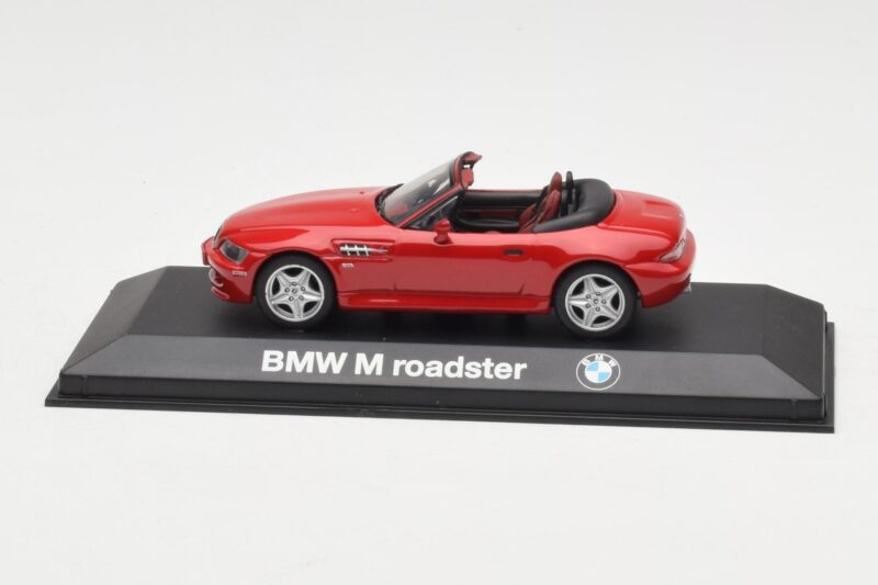 BMW Z3 Roadster 2.8 Sarkans Minichamps 1:43 BMW004 Metāls
