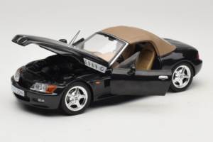 BMW Z3 Roadster Zaļš Dīlera Izdevums UT Models 1:18 80439411711 Metāls — attēls 2 no 8