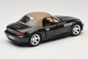 BMW Z3 Roadster Zaļš Dīlera Izdevums UT Models 1:18 80439411711 Metāls — attēls 3 no 8
