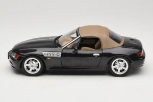 BMW Z3 Roadster Zaļš Dīlera Izdevums UT Models 1:18 80439411711 Metāls — attēls 4 no 8