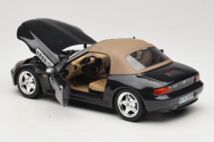 BMW Z3 Roadster Zaļš Dīlera Izdevums UT Models 1:18 80439411711 Metāls — attēls 5 no 8