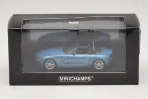BMW Z4 E85 Kabriolets Light Blue Metallic Minichamps 1:43 BMW016 Metāls — attēls 4 no 4