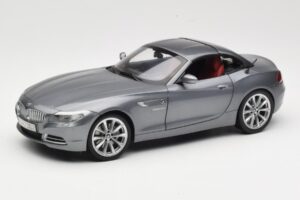 BMW Z4 E89 sDrive 35i Space Grey Metallic Kyosho 1:18 80432147085 Metāls
