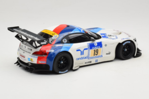 BMW Z4 GT3 #19 Team Schubert J. Muller / D. Muller ADAC 24 Hours Nurburgring 2013 Minichamps 1:18 151132319 Metāls — attēls 2 no 6