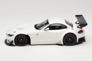 BMW Z4 GT3 E89 Balts Minichamps 1:18 151122301 Metāls — attēls 3 no 6