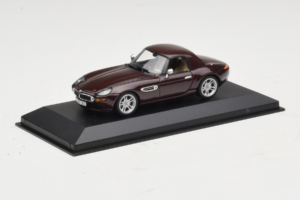 BMW Z8 Brūns Hardtop Minichamps 1:43 BMW019 Metāls — attēls 2 no 4