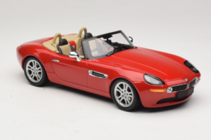 BMW Z8 Sarkans Minichamps 1:18 155024230 Metāls — attēls 4 no 6