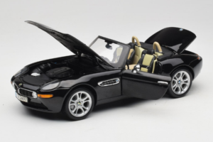 BMW Z8 Melns Kyosho 1:18 80439411729 Metāls — attēls 2 no 9