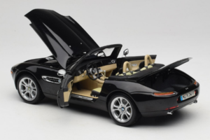 BMW Z8 Melns Kyosho 1:18 80439411729 Metāls — attēls 5 no 9