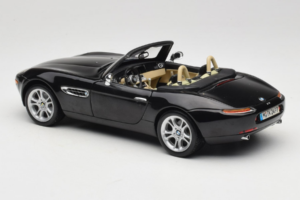 BMW Z8 Melns Kyosho 1:18 80439411729 Metāls — attēls 6 no 9