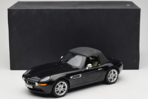 BMW Z8 Melns Kyosho 1:18 80439411729 Metāls — attēls 8 no 9