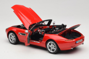 BMW Z8 Sarkans Kyosho 1:18 80439411730 Metāls — attēls 6 no 9