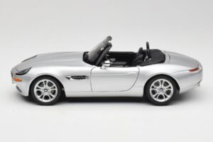 BMW Z8 E52 Kabriolets Sudrabs Kyosho 1:18 80432411551 Metāls — attēls 4 no 8