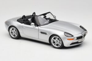 BMW Z8 E52 Kabriolets Sudrabs Kyosho 1:18 80432411551 Metāls — attēls 6 no 8
