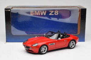 BMW Z8 E52 Sarkans AUTOart 1:18 70513 Metāls — attēls 8 no 8