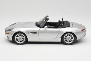 BMW Z8 E52 Titanium Silver Maisto 1:18 536896 Metāls — attēls 4 no 8