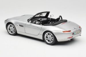 BMW Z8 E52 Titanium Silver Maisto 1:18 536896 Metāls — attēls 7 no 8