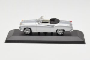 Borgward Isabella Kabriolets Sudrabs Minichamps 1:43 400096030 Metāls