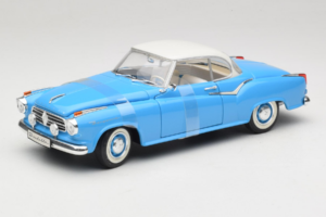Borgward Isabella Coupe Zils Revell 1:18 08859-P1 Metāls