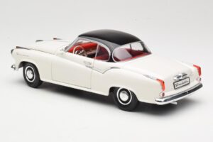 Borgward Isabella Coupe Balts Revell 1:18 08982-W1 Metāls — attēls 7 no 8