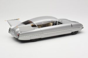 Borgward Traumwagen Sudrabs BoS Models 1:18 BOS052 Sveķi — attēls 2 no 6