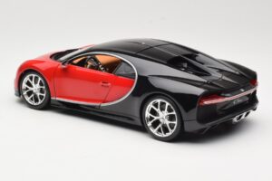 Bugatti Chiron Melns & Sarkans Bburago 1:18 18-11040 Metāls — attēls 7 no 8