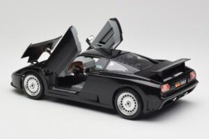 Bugatti EB110 Melns Bburago 1:18 3055 Metāls — attēls 5 no 8