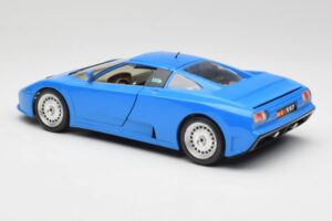 Bugatti EB110 Zils Bburago 1:18 3035 Metāls — attēls 7 no 8