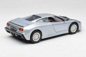 Bugatti EB110 SS Sudrabs Anson 1:18 30303-W-M2 Metāls — attēls 3 no 8