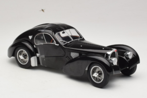 Bugatti Type 57 SC Atlantic Melns Solido 1:18 S1802101 Metāls — attēls 4 no 6