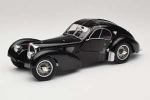 Bugatti Type 57 SC Atlantic Melns Solido 1:18 S1802101 Metāls