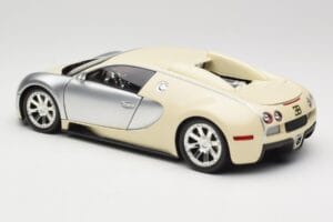 Bugatti Veyron Edition Centenaire Chrome Beige Minichamps 1:18 100110854 Metāls — attēls 7 no 8