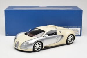 Bugatti Veyron Edition Centenaire Chrome Beige Minichamps 1:18 100110854 Metāls — attēls 8 no 8