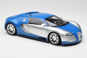 Bugatti Veyron Edition Centenaire Chrome Blue Minichamps 1:18 100110850 Metāls — attēls 6 no 8